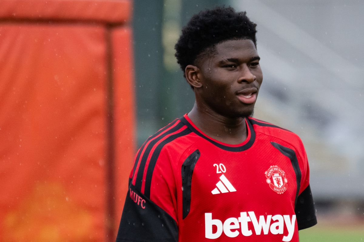 Baleba vise ses débuts en octobre à Manchester United après sa blessure à la cheville